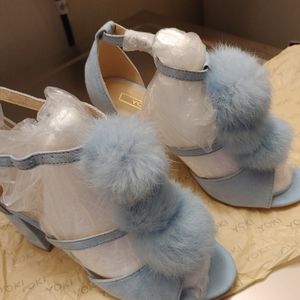 YOKI.BABY BLUE NEW IN BOX SHOES SIZE 7
